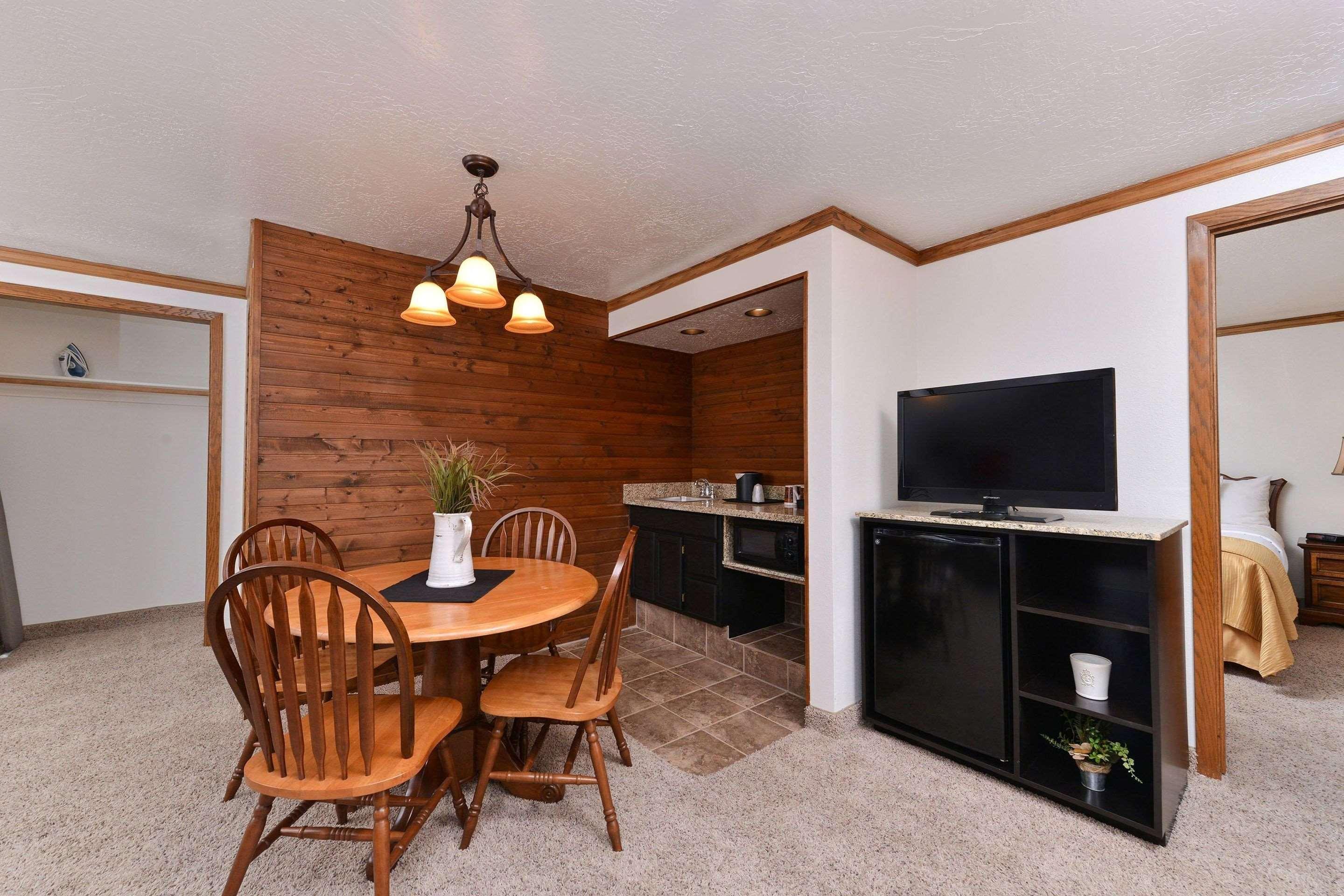 Quality Inn Vernal Near Dinosaur National Monument Bagian luar foto