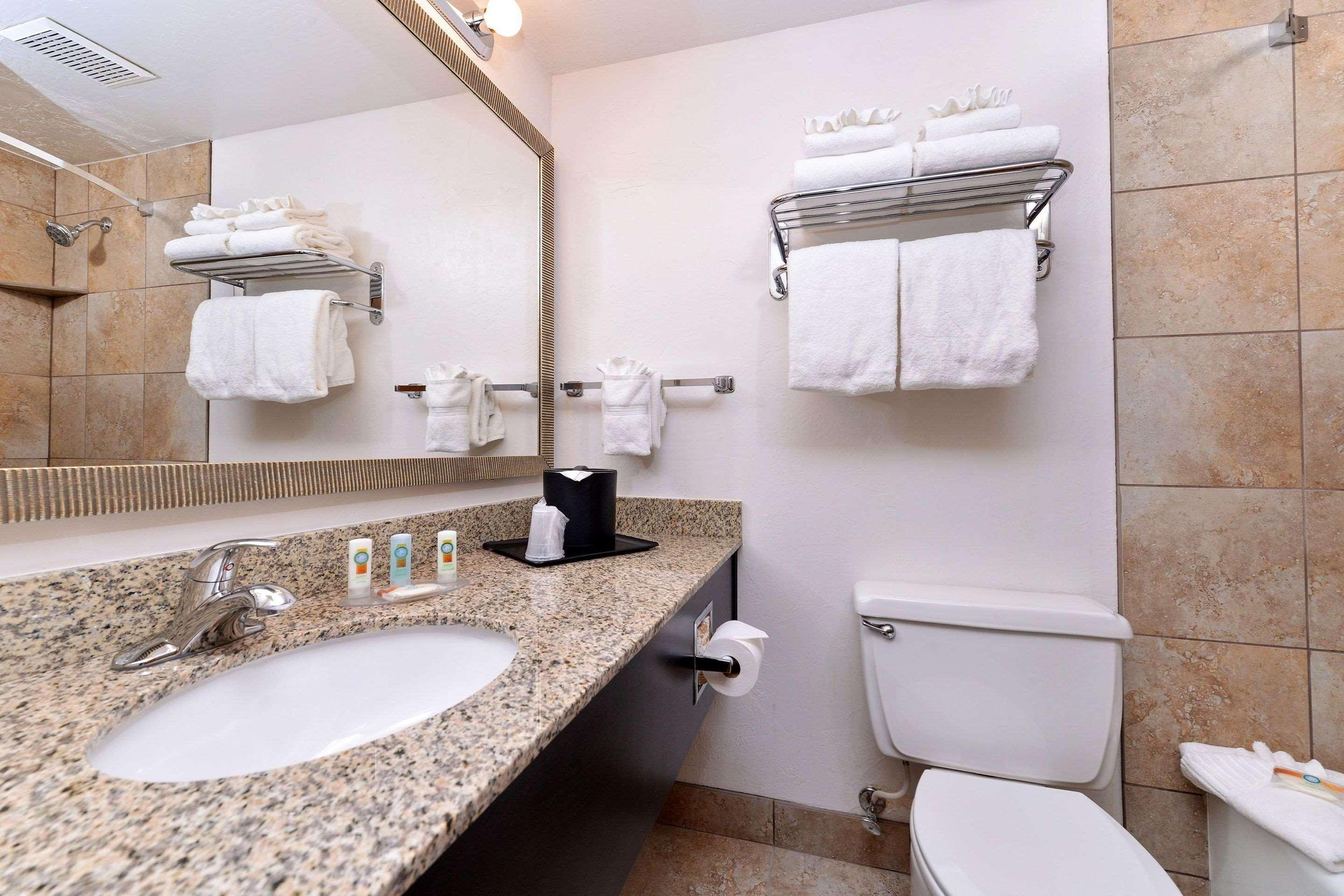 Quality Inn Vernal Near Dinosaur National Monument Bagian luar foto