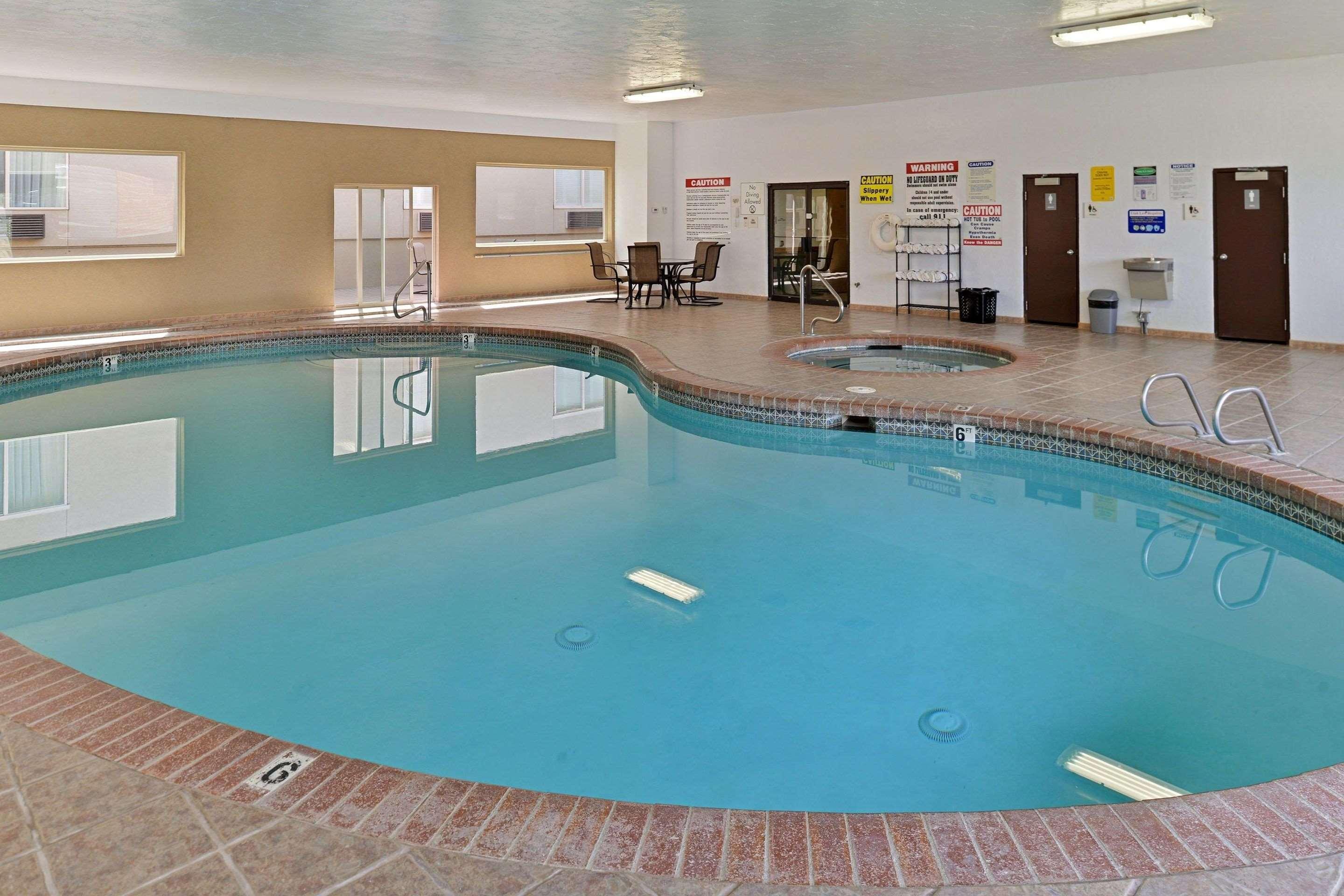 Quality Inn Vernal Near Dinosaur National Monument Bagian luar foto