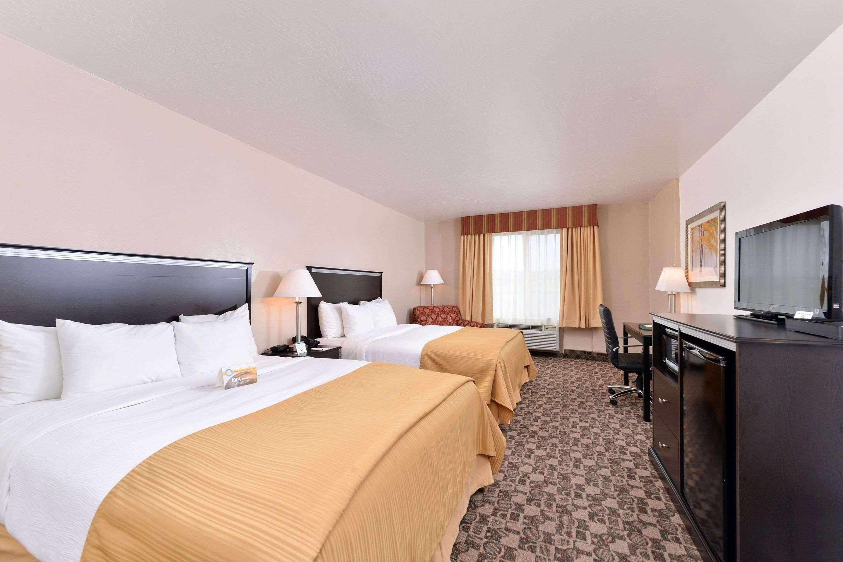 Quality Inn Vernal Near Dinosaur National Monument Bagian luar foto