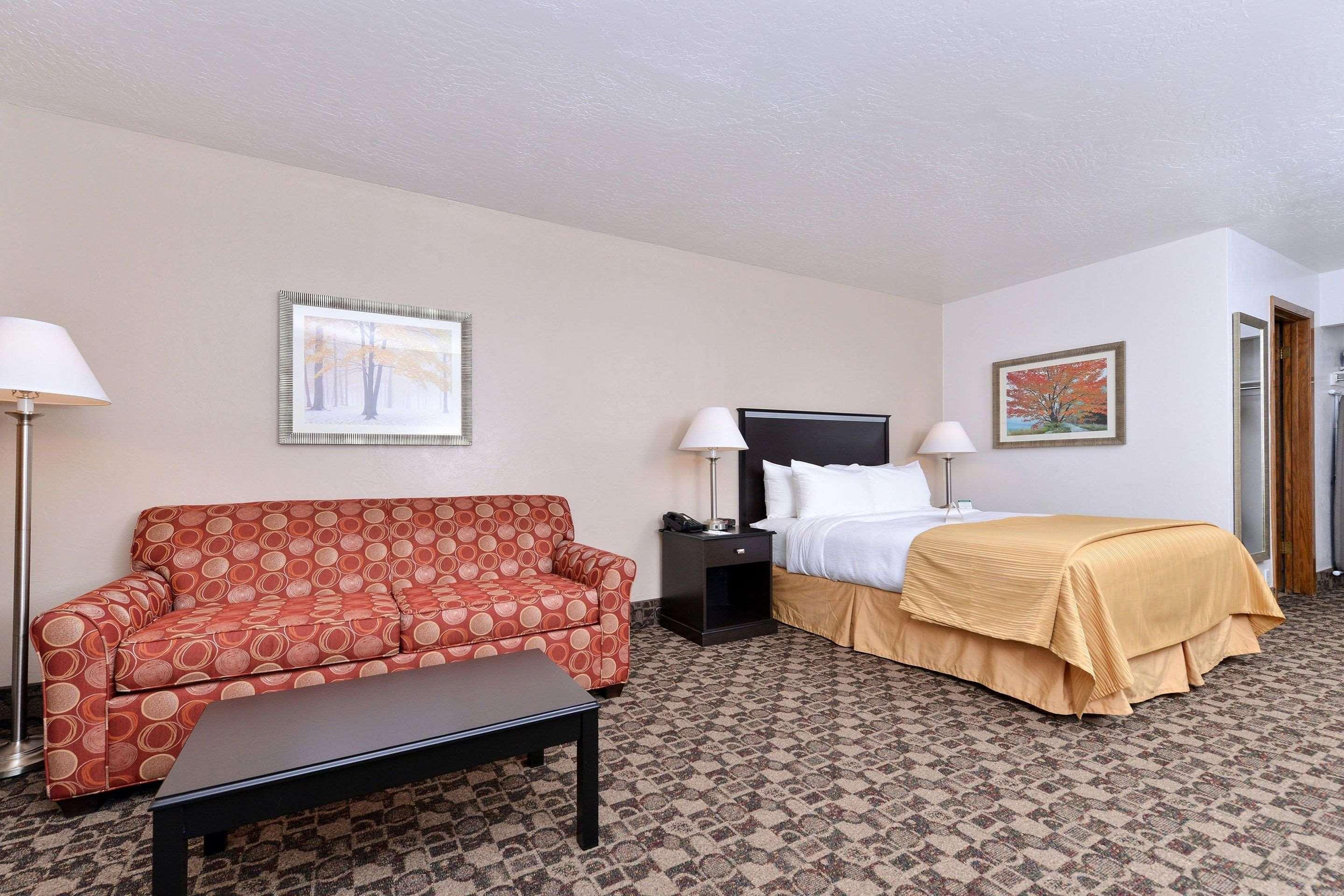 Quality Inn Vernal Near Dinosaur National Monument Bagian luar foto