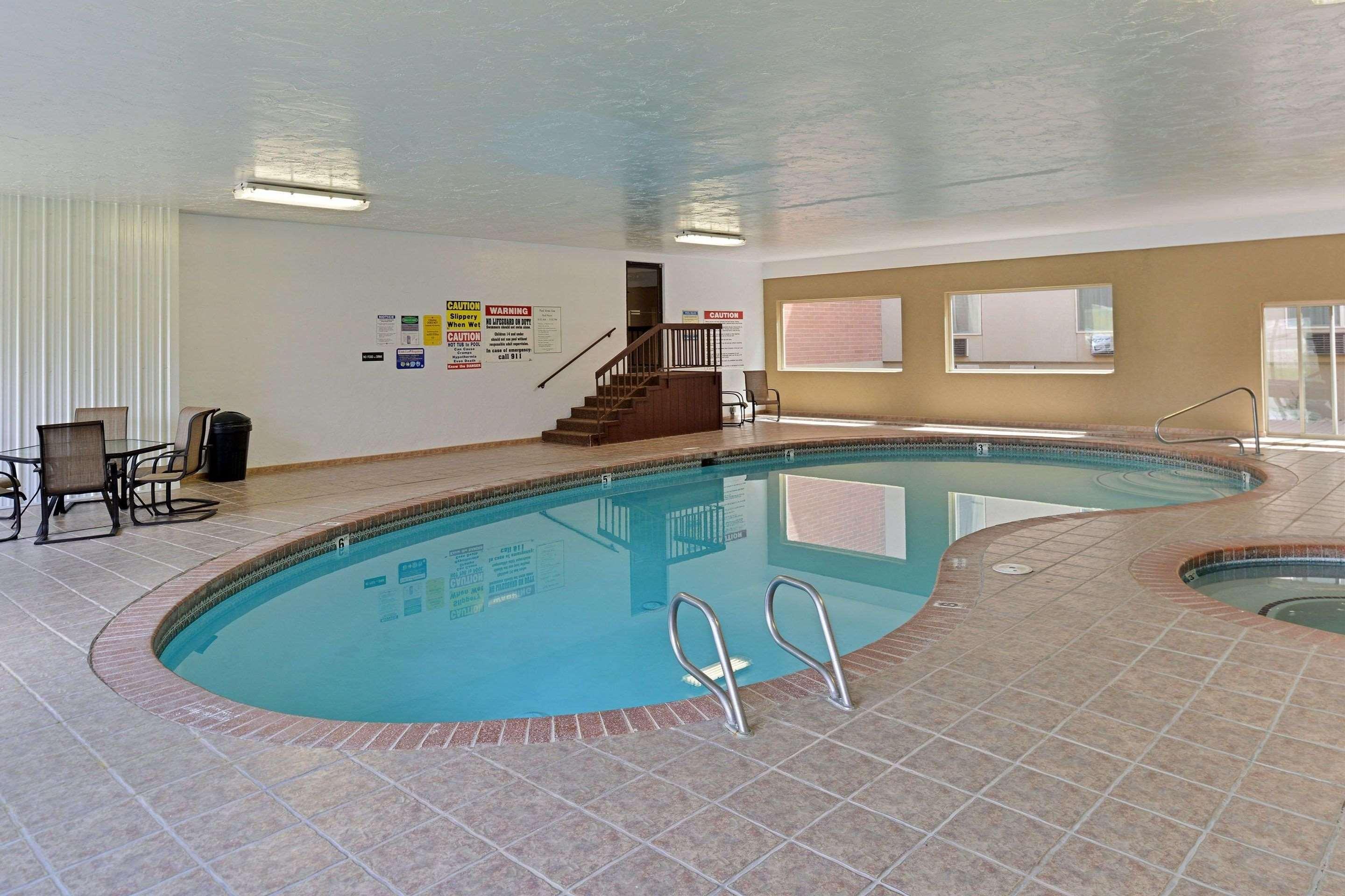 Quality Inn Vernal Near Dinosaur National Monument Bagian luar foto