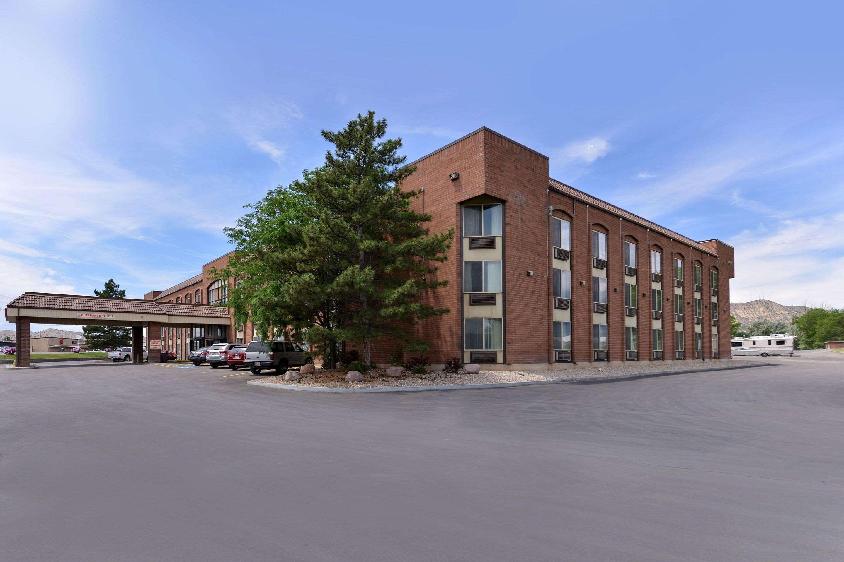 Quality Inn Vernal Near Dinosaur National Monument Bagian luar foto