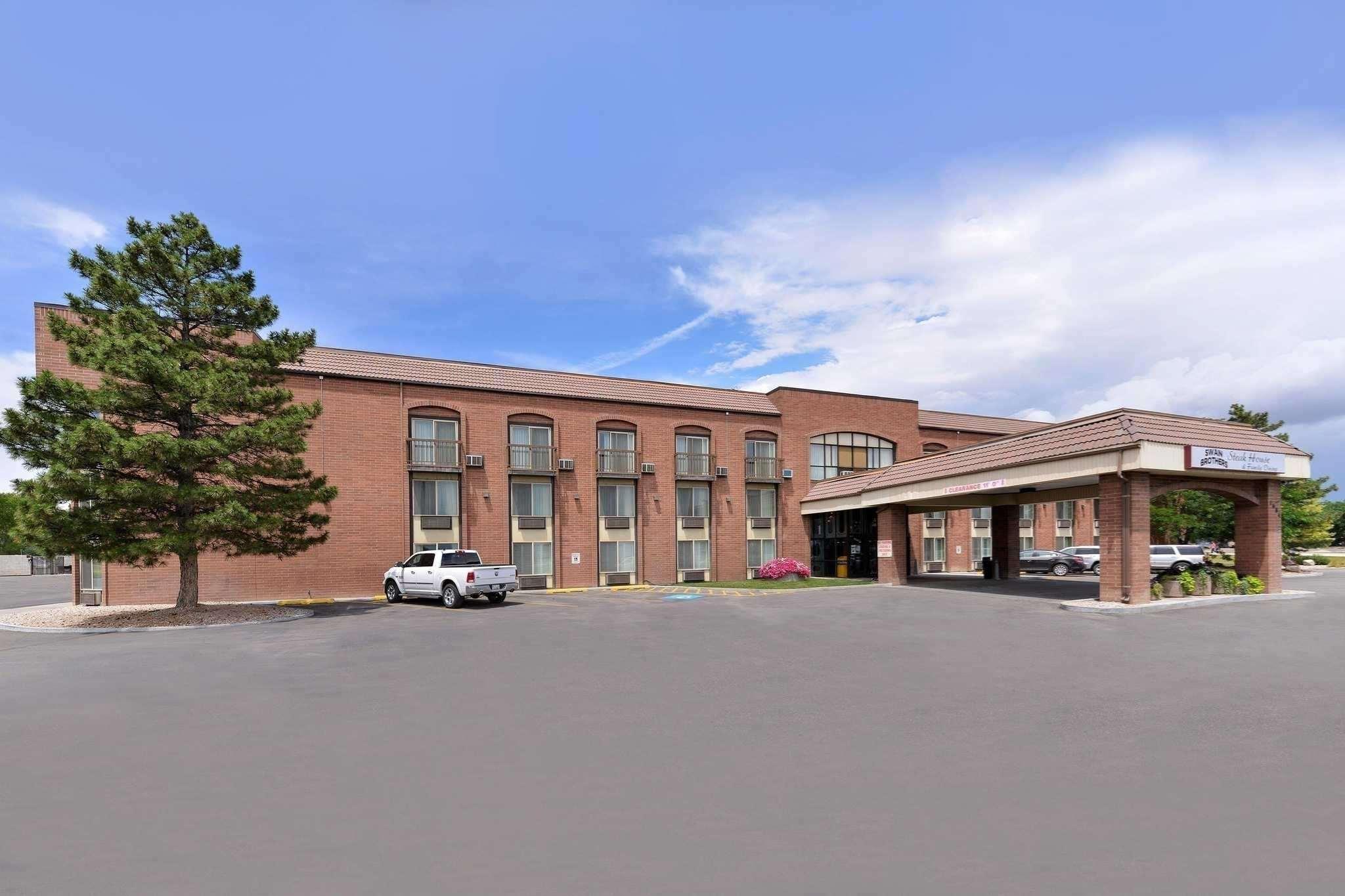 Quality Inn Vernal Near Dinosaur National Monument Bagian luar foto