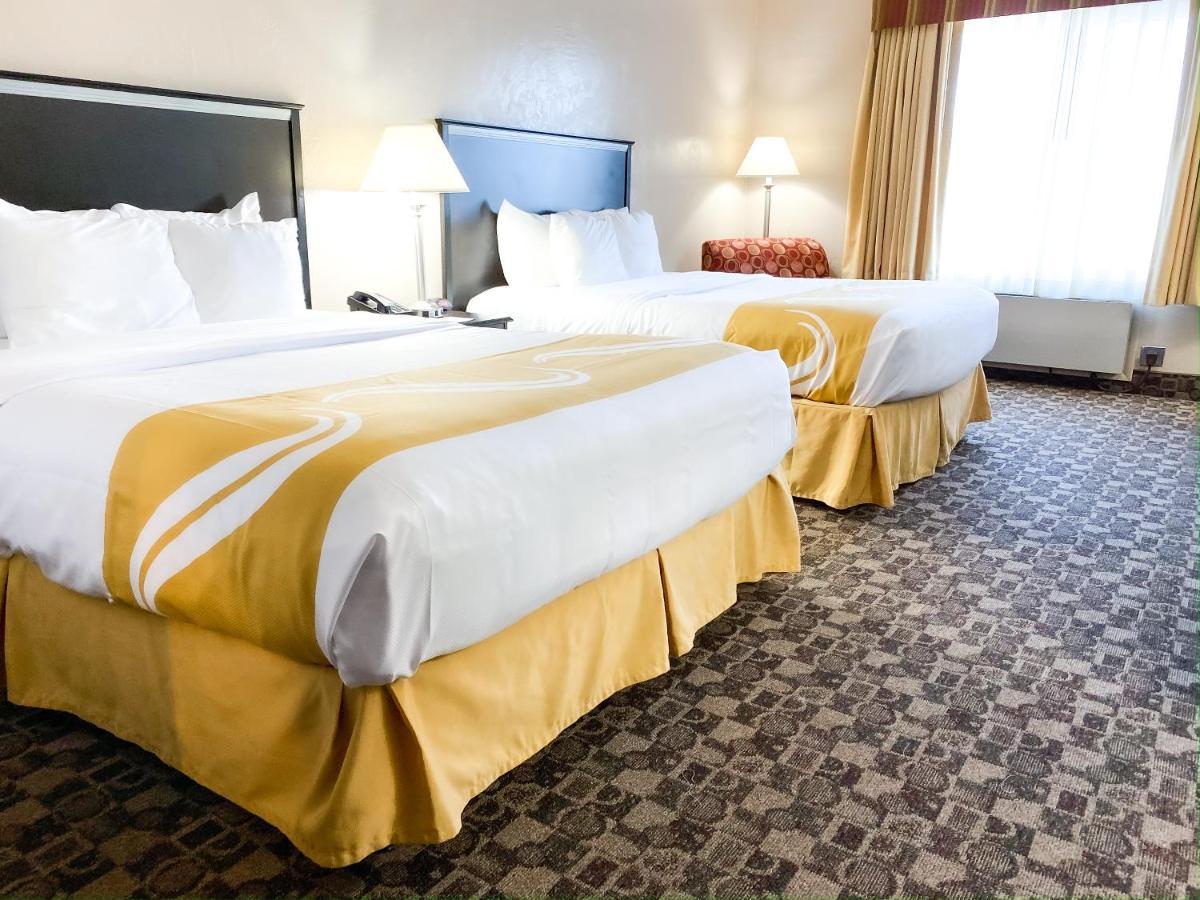 Quality Inn Vernal Near Dinosaur National Monument Bagian luar foto