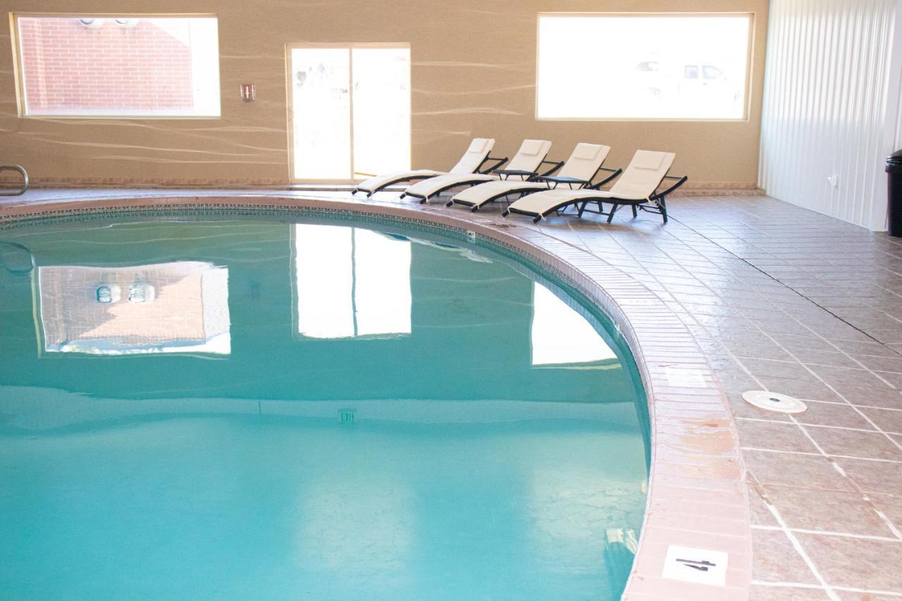 Quality Inn Vernal Near Dinosaur National Monument Bagian luar foto